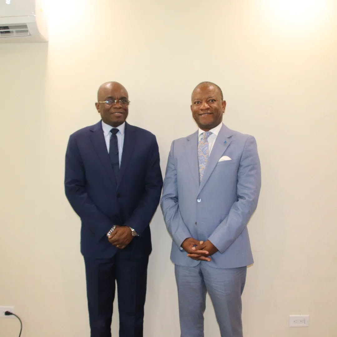 Éric Voli Bi de l’UNESCO discute avec l’OPC autour les enjeux sociaux en Haïti