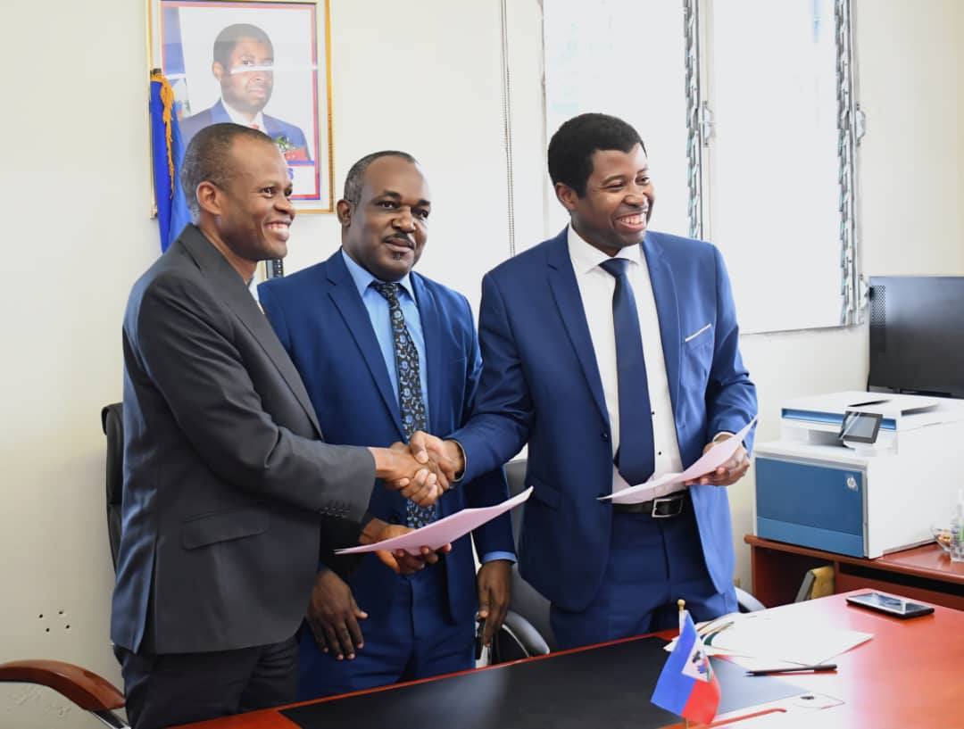 Signature d’un accord en l’UEH et l’OFATMA en vue d’une assurance santé aux étudiants