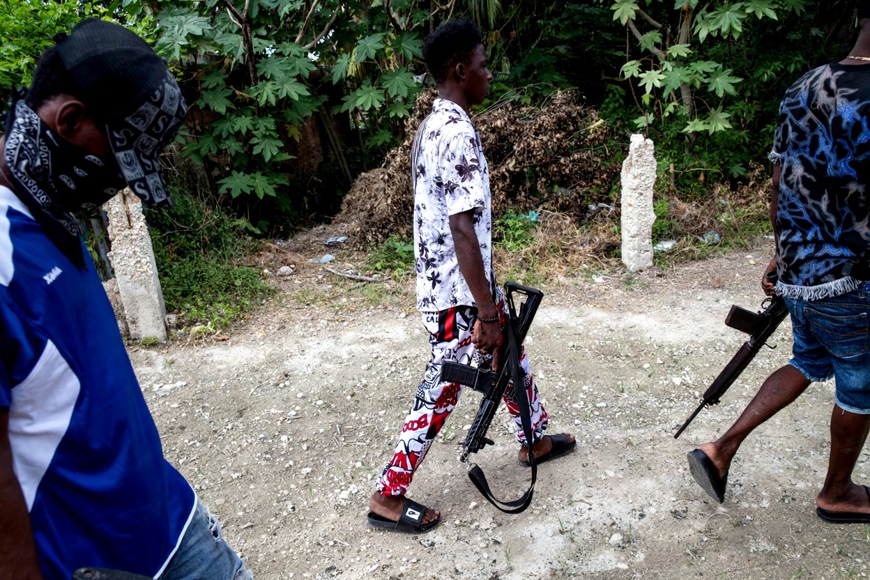 Bercy sous attaque armée depuis trois semaines