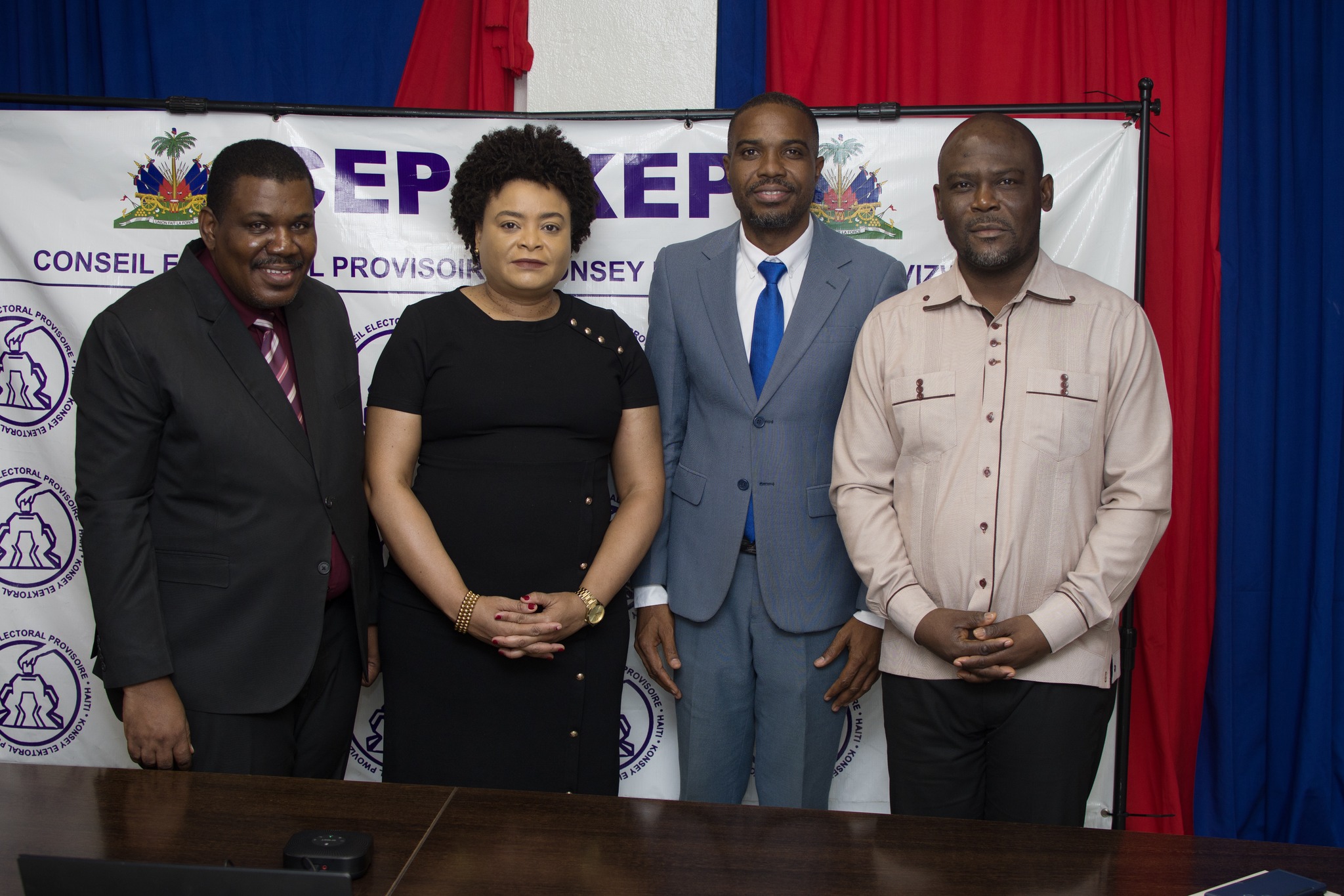 Elections : signature d’un protocole d’accord entre le CEP et l’IFES