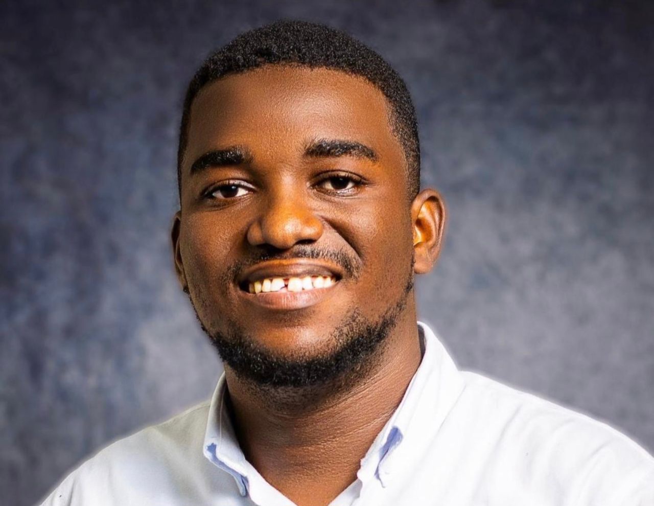 Frantz Azemar : un enseignant haïtien au cœur de l’excellence mondiale en éducation