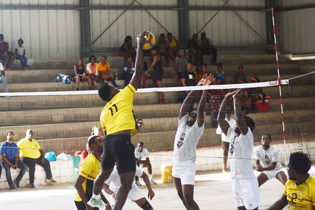 LVBRO : Une journée à sens unique chez les dames, un bras de fer et une polémique chez les hommes