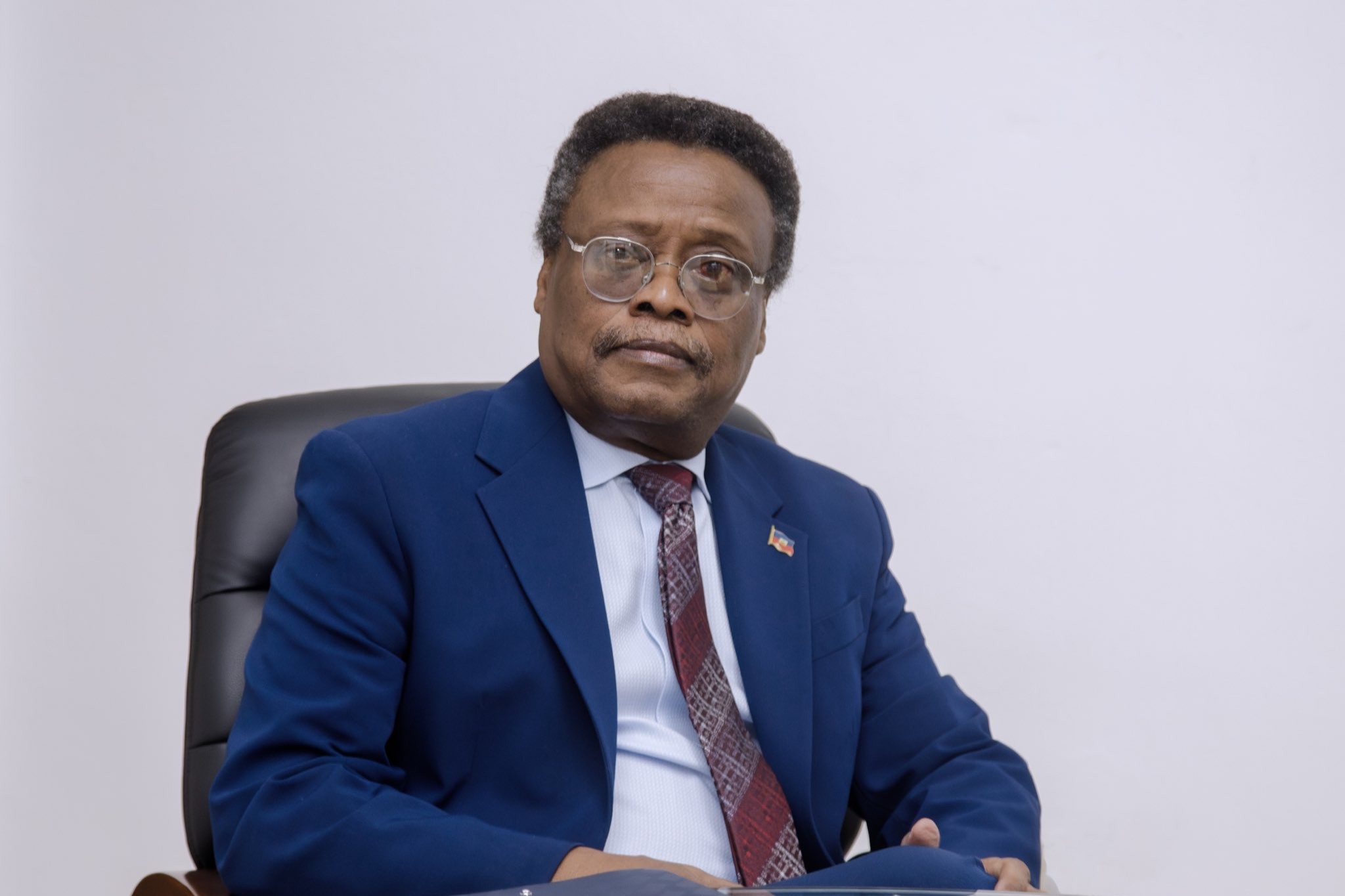 La classe politique divisée après les menaces de sanctions américaines et canadiennes