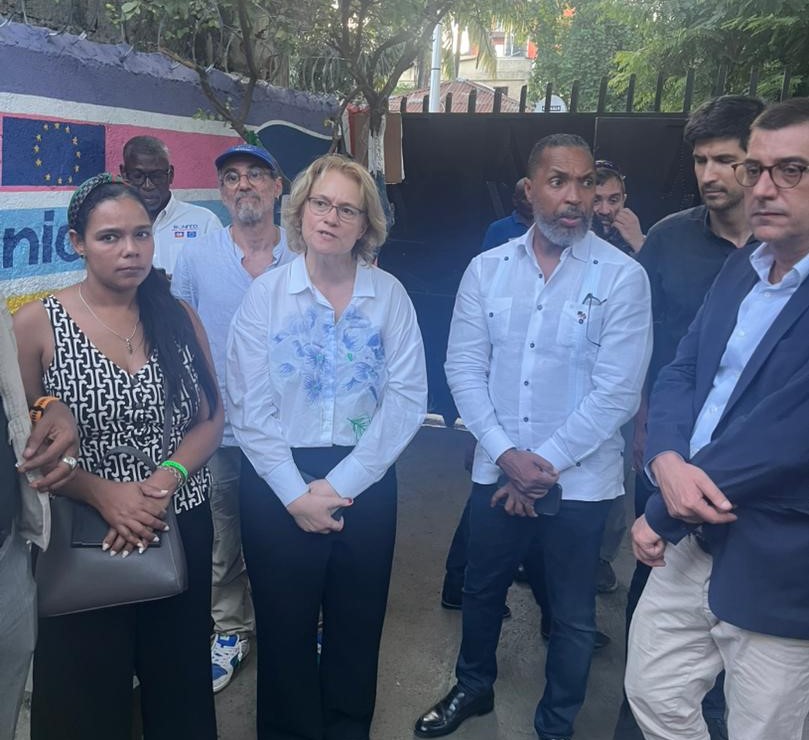 L’ambassadrice de l'UE visite un centre d'accueil pour femmes et enfants vulnérables à Ouanaminthe