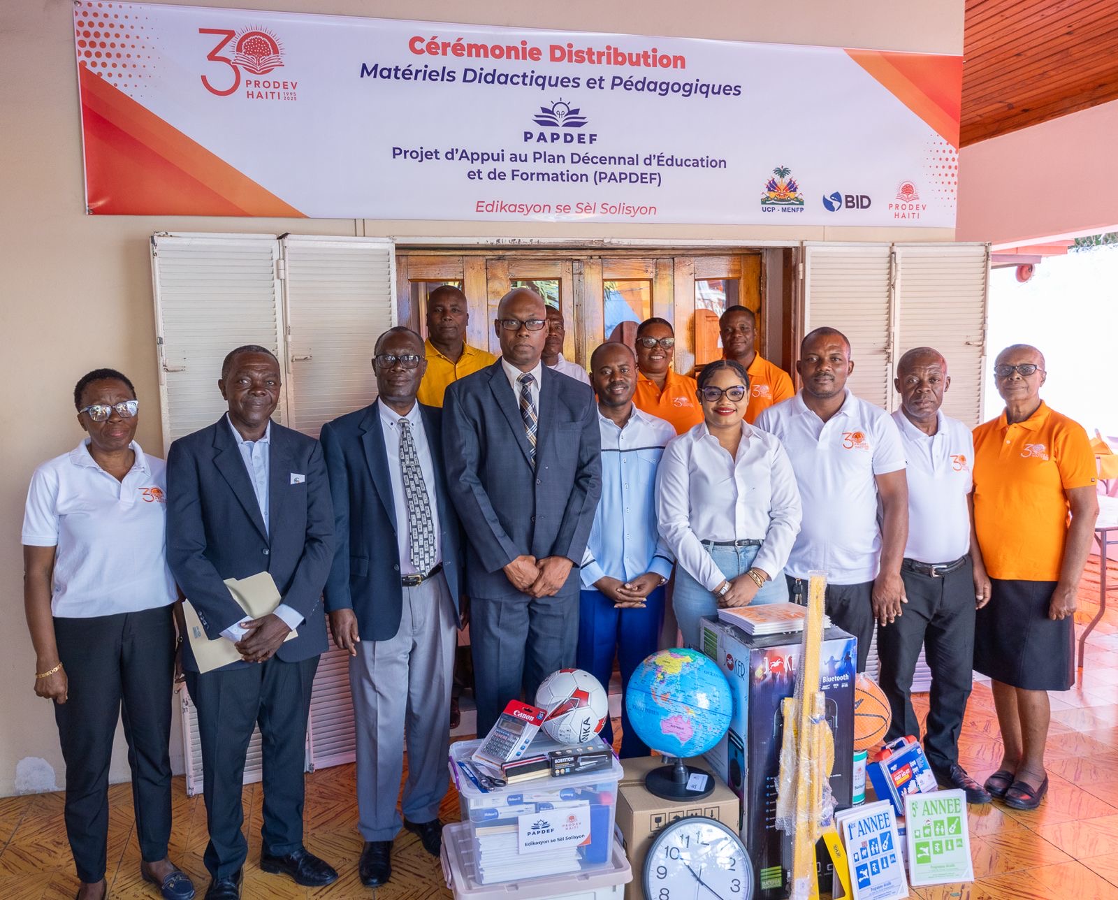 PAPDEF: PRODEV distribue du matériel didactique et pédagogique à 19 écoles