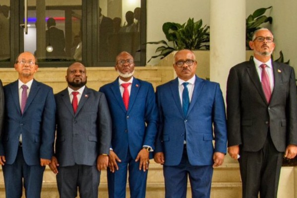 L’acte II d’un coup de force se joue au sommet de l’État