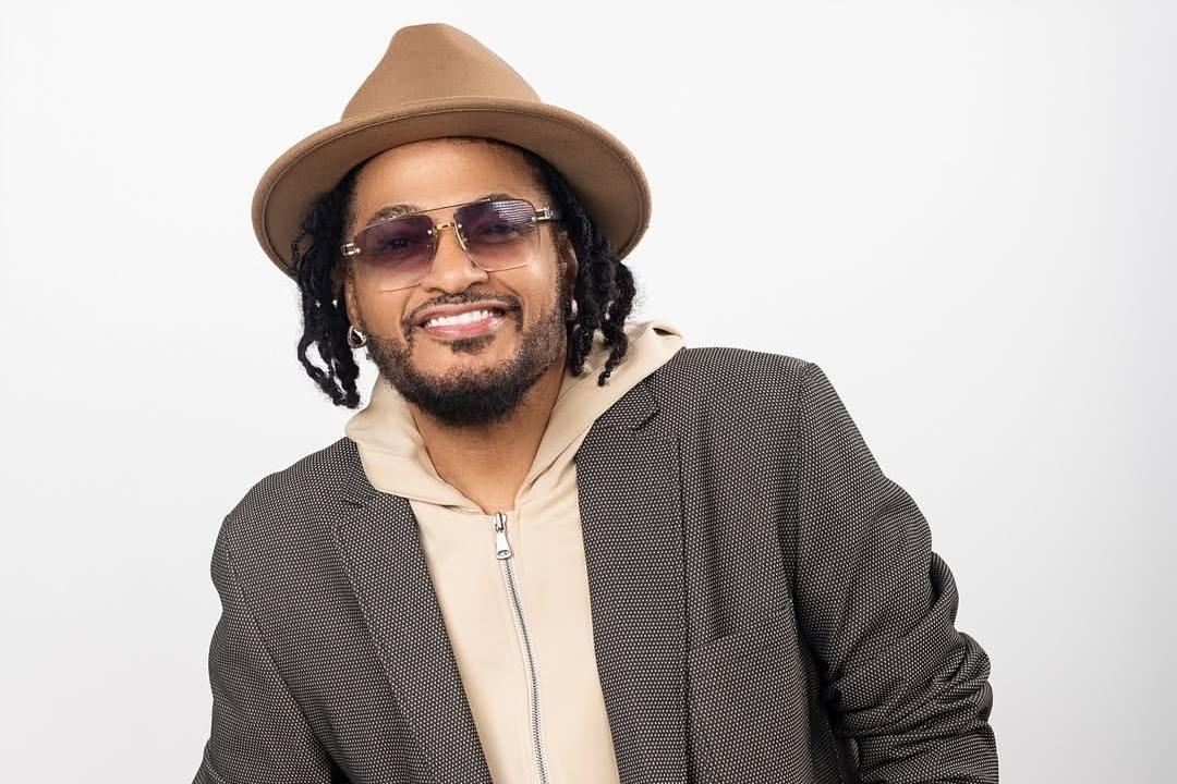 Alan Cavé revient avec deux nouveaux titres et une tournée