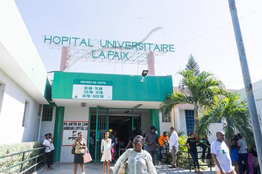À l’hôpital La Paix, la demande explose, la réponse s’organise