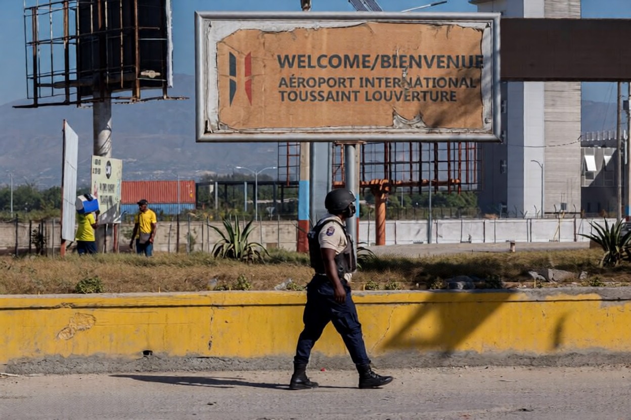 Demande de réouverture de l’aéroport Toussaint Louverture (Haïti)