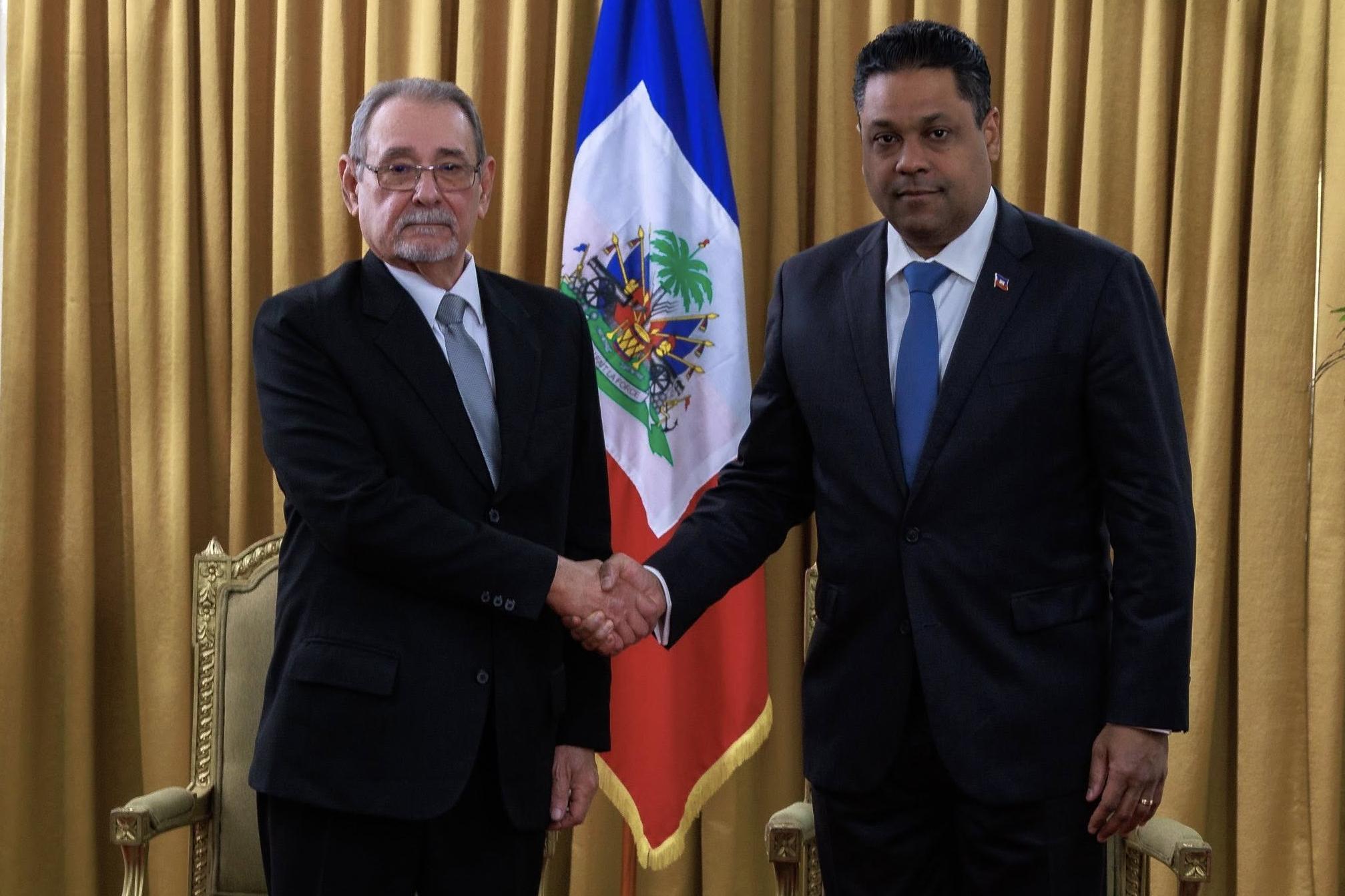 Le CPT reçoit les lettres de créance des ambassadeurs de Cuba et d’Allemagne en Haïti