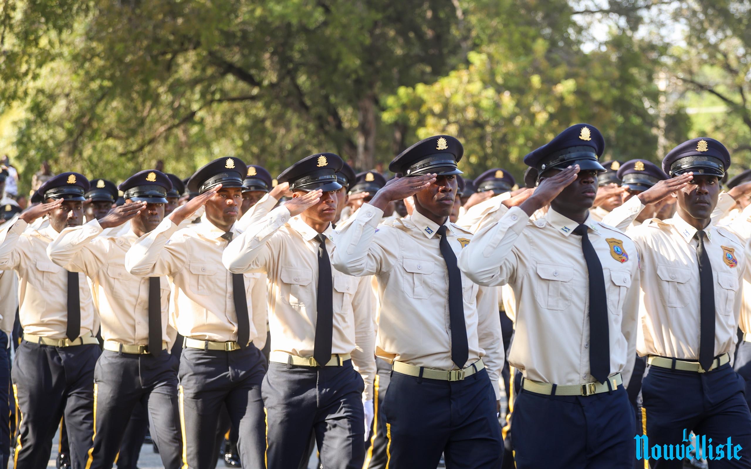 877 nouveaux policiers rejoignent les rangs de la PNH