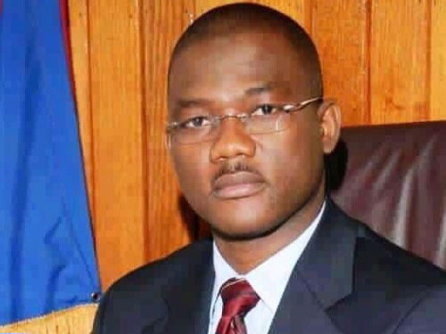 L'initiative visant à révoquer le Premier ministre est illégale, selon Kelly C. Bastien