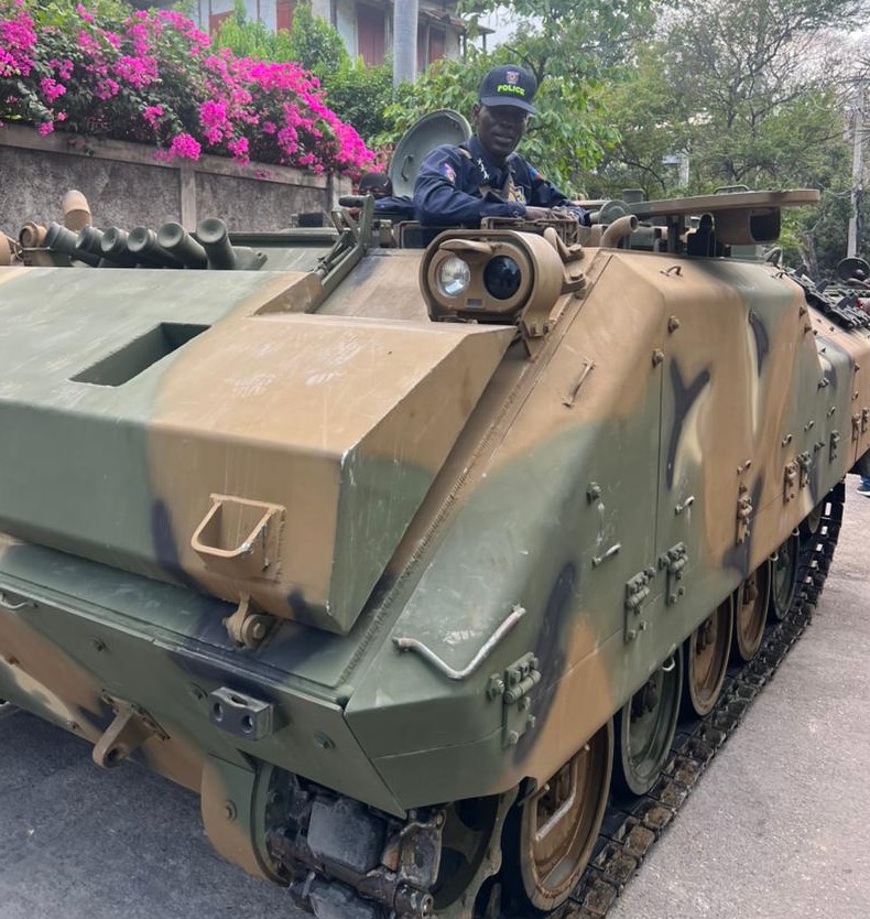 Coopération Haïti–Corée du Sud : la PNH reçoit trois chars d'assaut pour lutter contre les gangs
