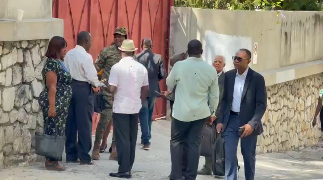 L’alternative aux vieux clowns de la politique haïtienne…