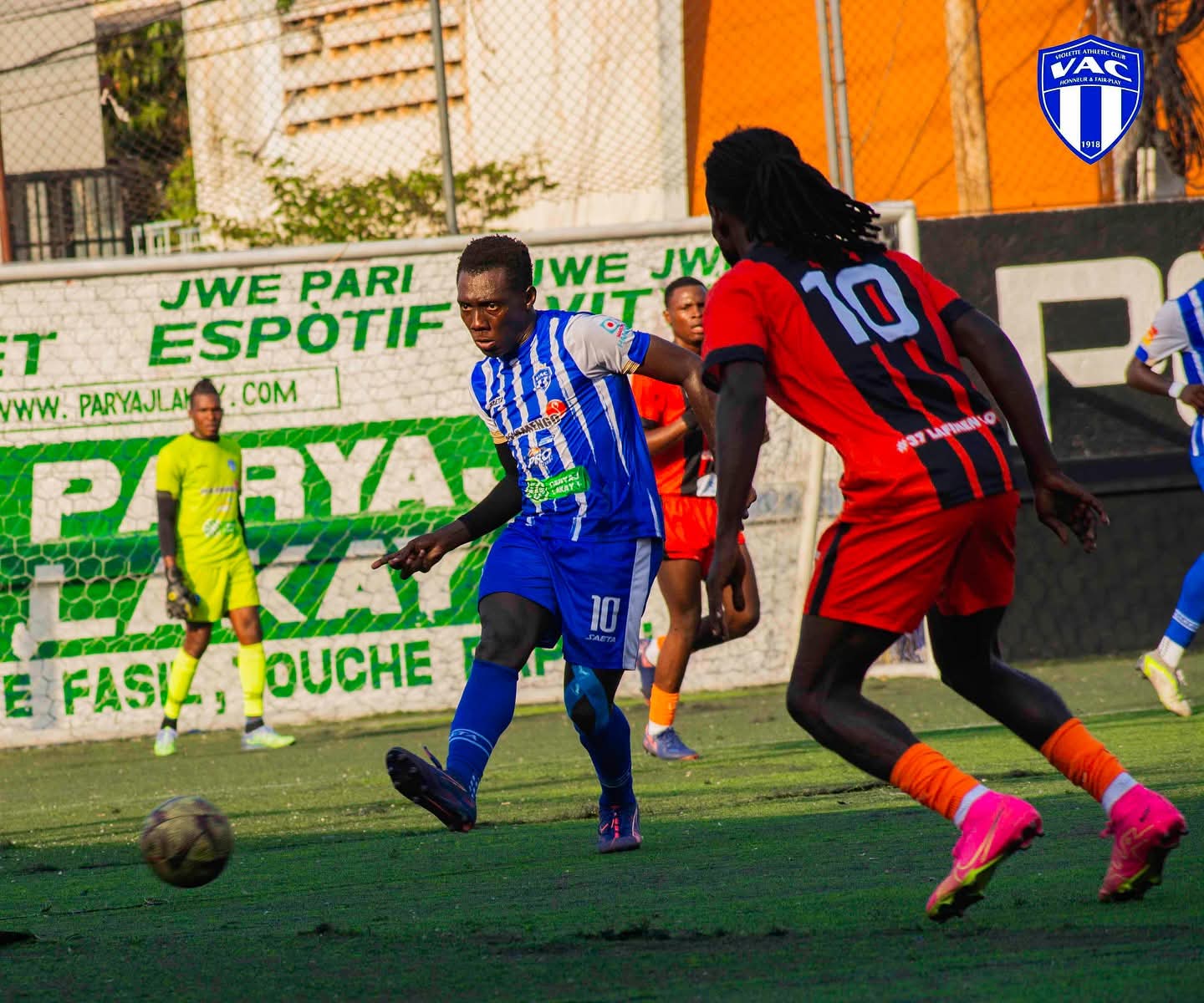 Première manche de la finale du championnat national de D1