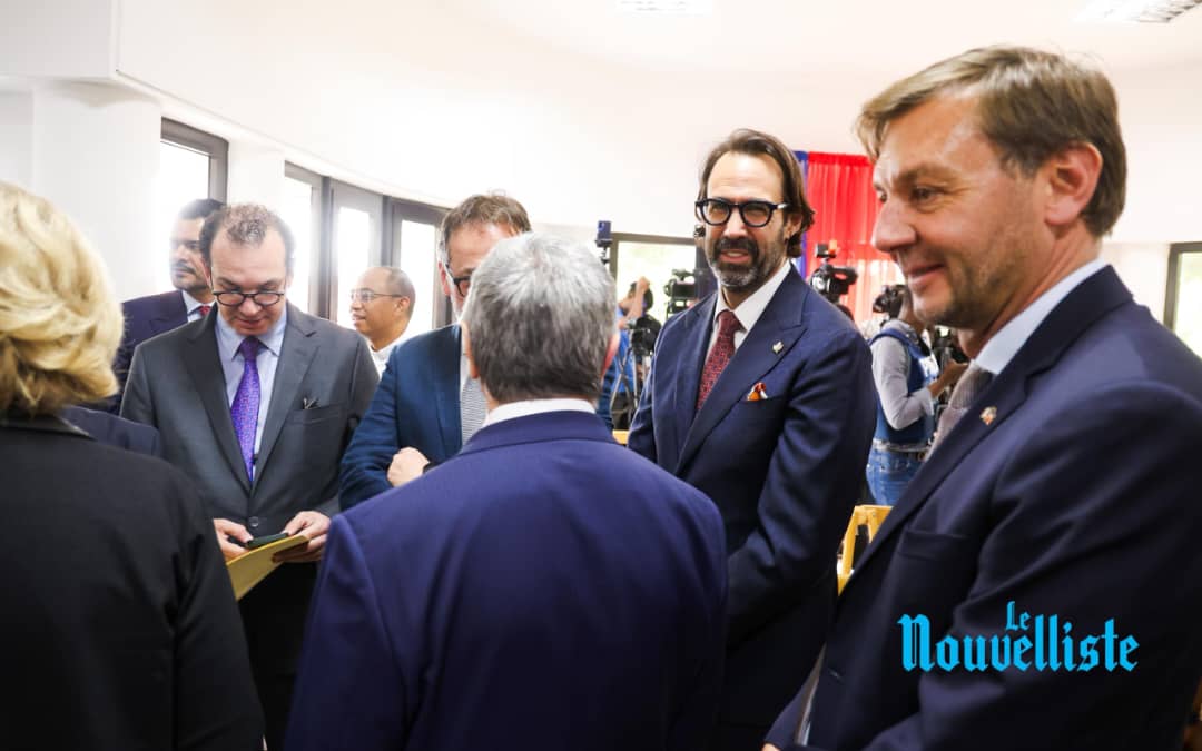 d7f91aa0-6a65-44f0-adf1-67b75d30663e