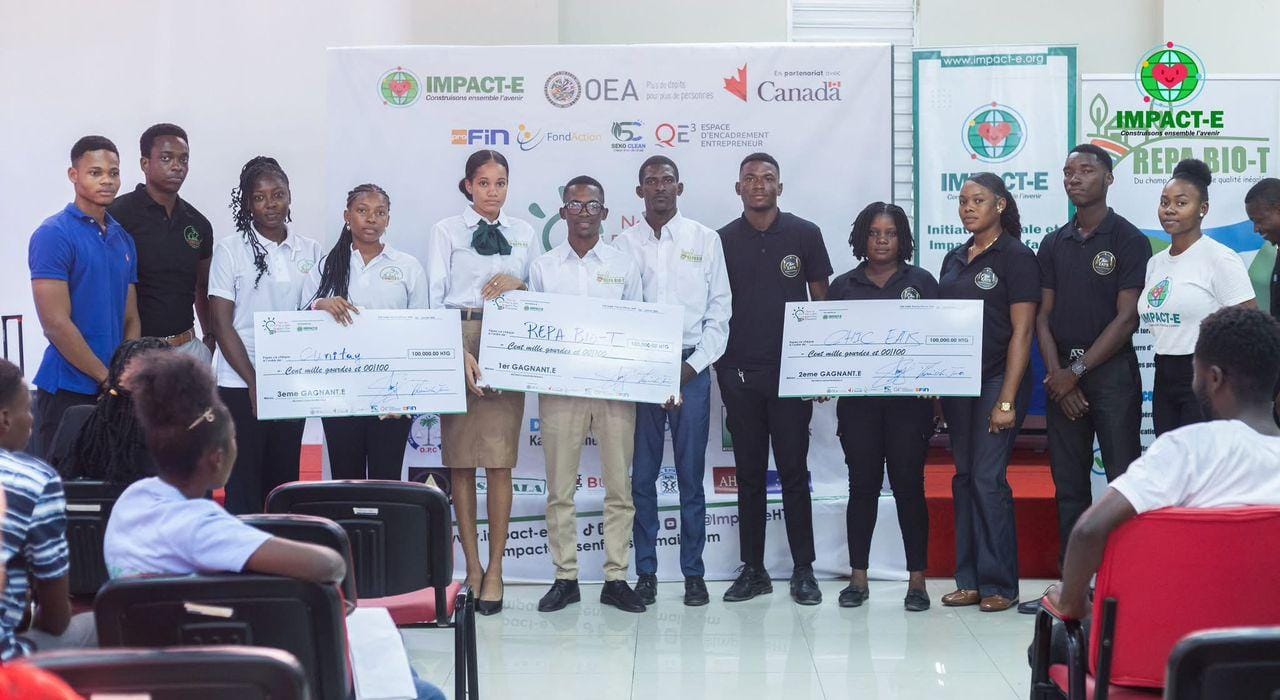 Concours « Jèn antreprenè 3.0 » : Une nouvelle génération d’entrepreneurs découverte à Cité Soleil par IMPACT-E