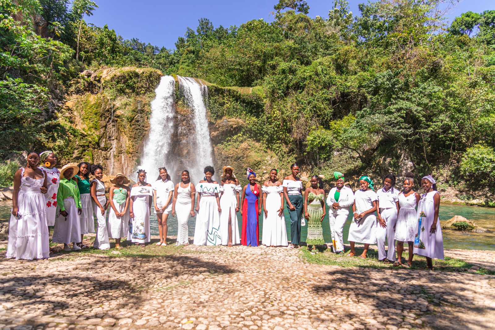 Lancement du concours « Ambassadrice Écotouriste » à Camp-Perrin