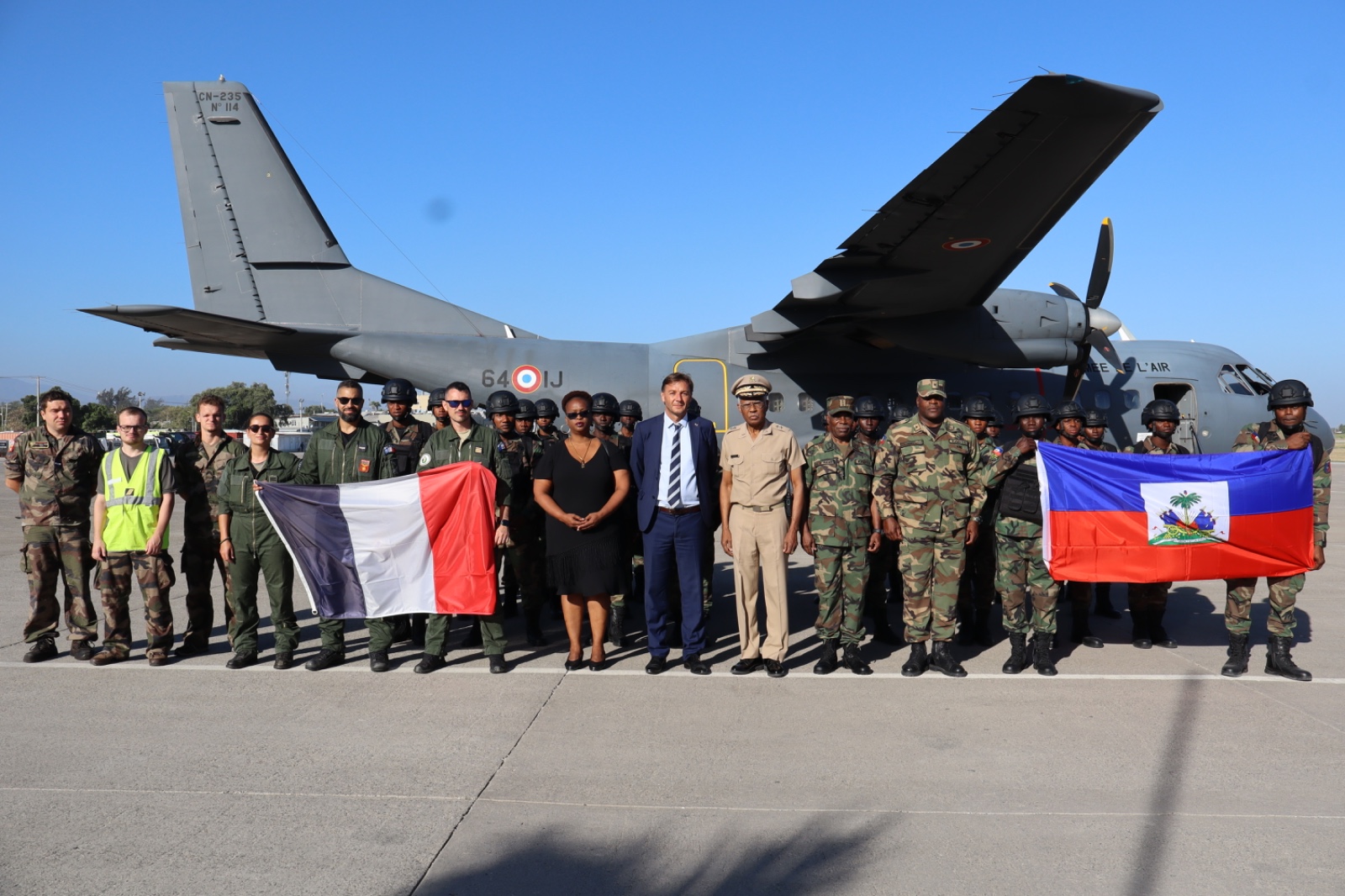 25 soldats des FADH partent en formation en Martinique