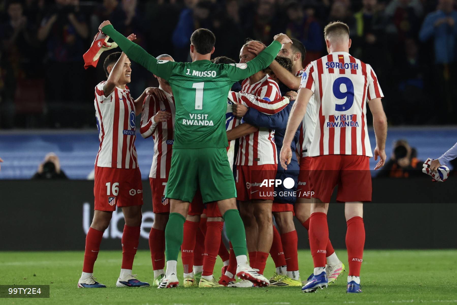 Copa del Rey : Le FC Barcelone frôle l'exploit, l'Atlético Madrid qualifié pour la finale