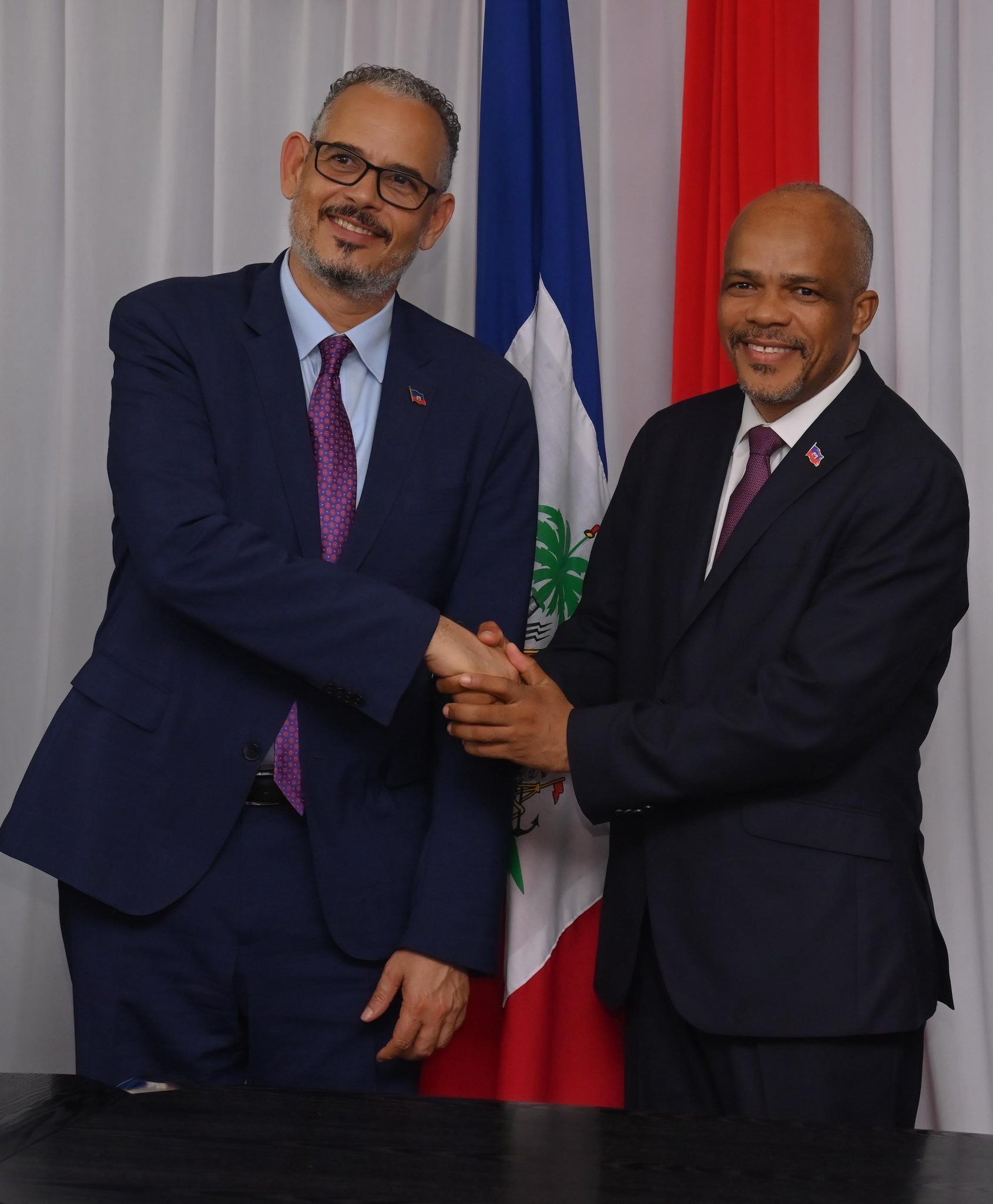 Vijonet Déméro installé à la tête du MENFP