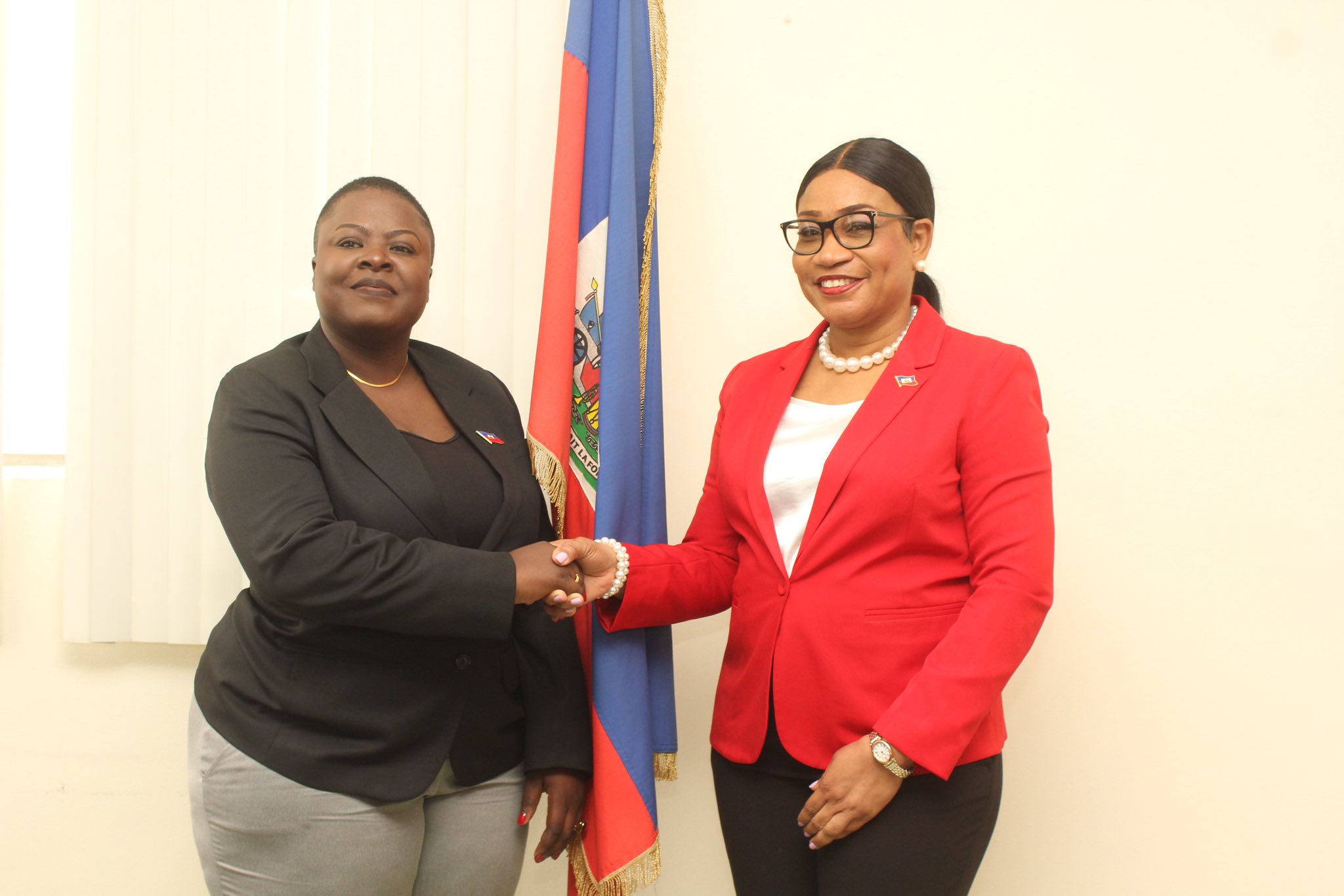 Stéphanie Smith investie ministre du Tourisme