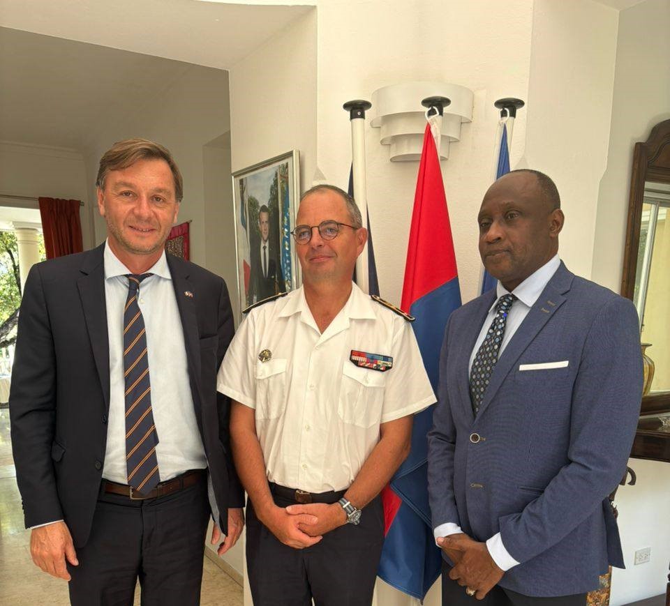Le contre-amiral Soubrier rencontre le ministre haïtien de la Défense autour du partenariat Sabre