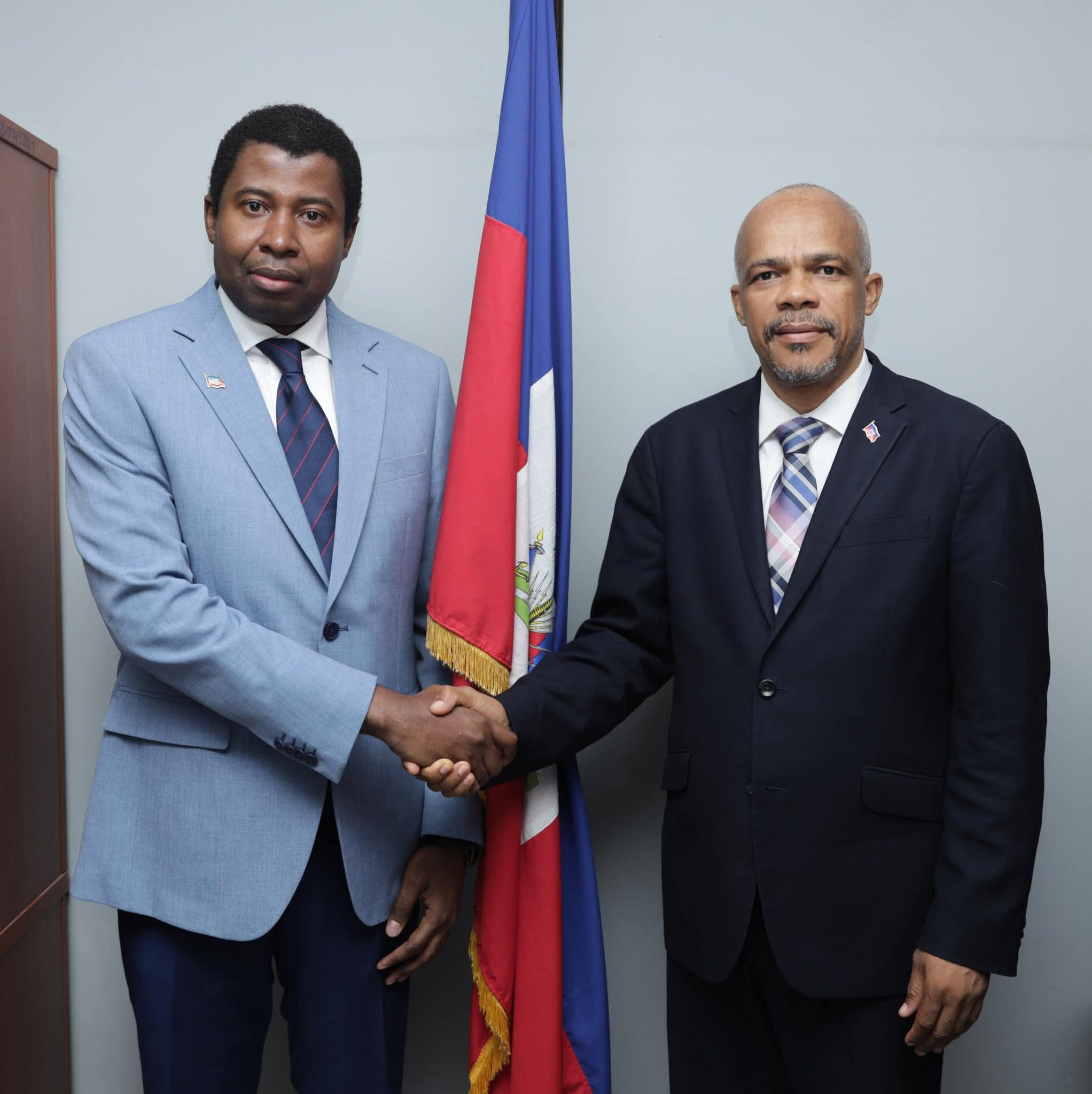 Le MENFP rétablit l’accord avec l’ENS/UEH suspendu par Augustin Antoine