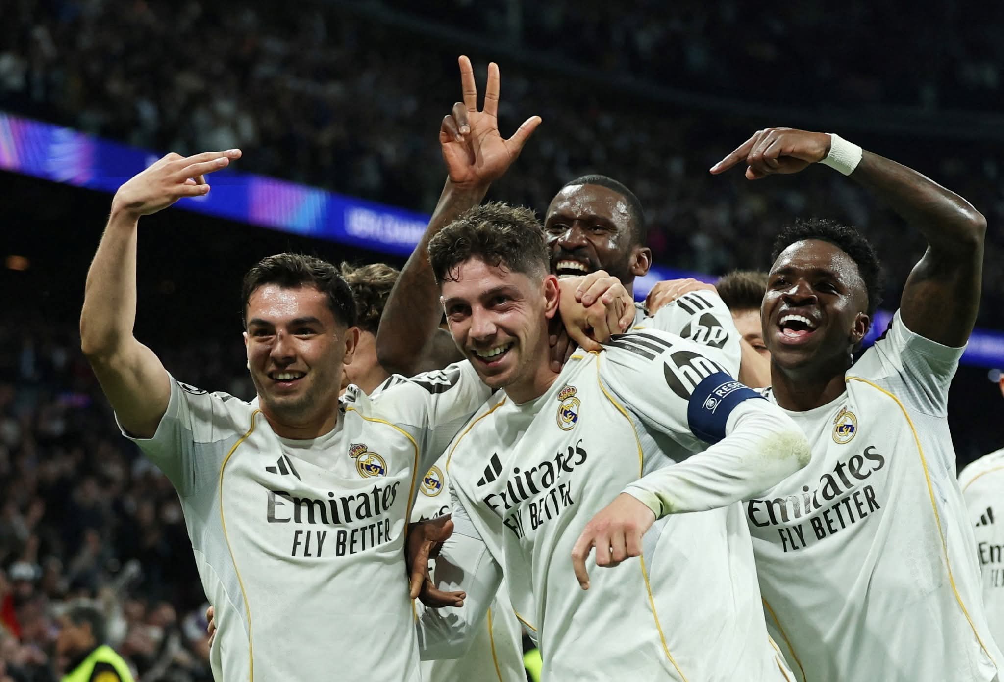 Ligue des champions: Valverde punit City, le Real fait un grand pas vers les quarts