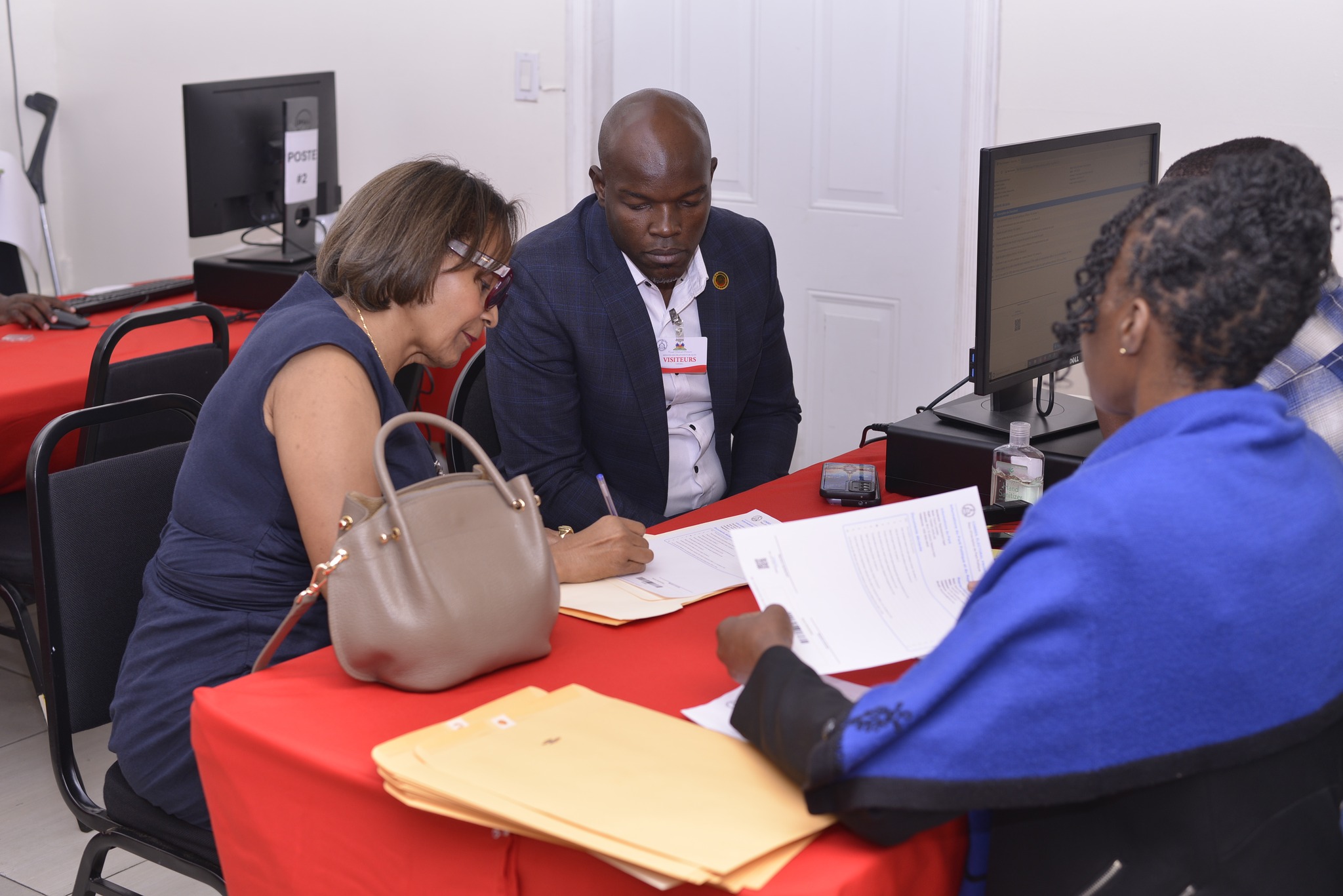 Processus électoral : plus de 200 partis déjà enregistrés