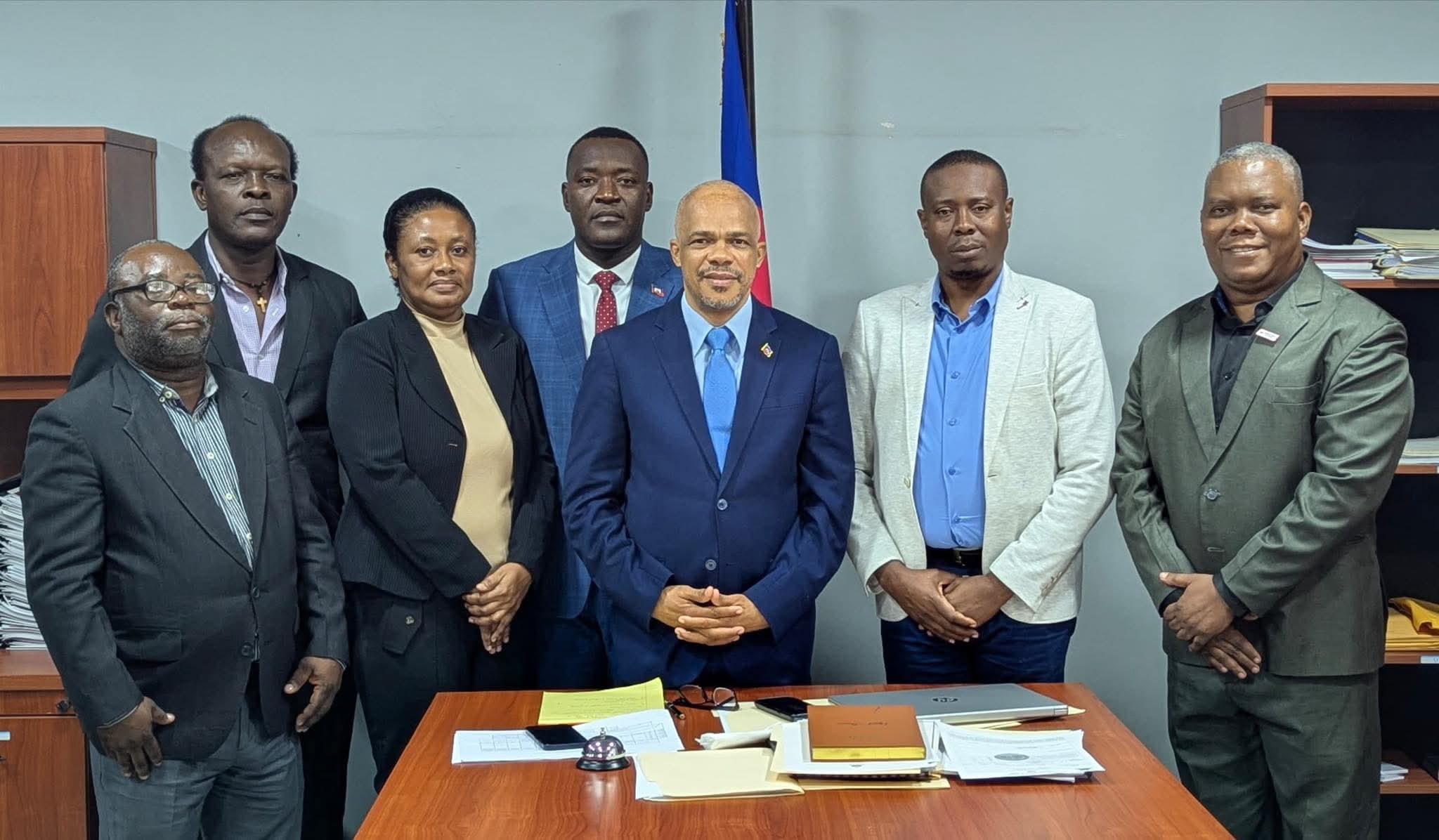 Intégration des diplômés de l’ENS et des UPD : le MENFP engage des discussions avec les universités