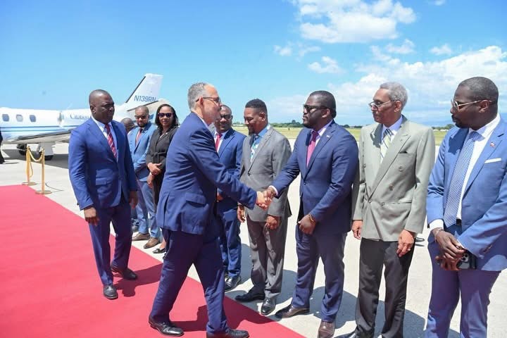 Le Premier ministre Fils-Aimé de retour du Chili