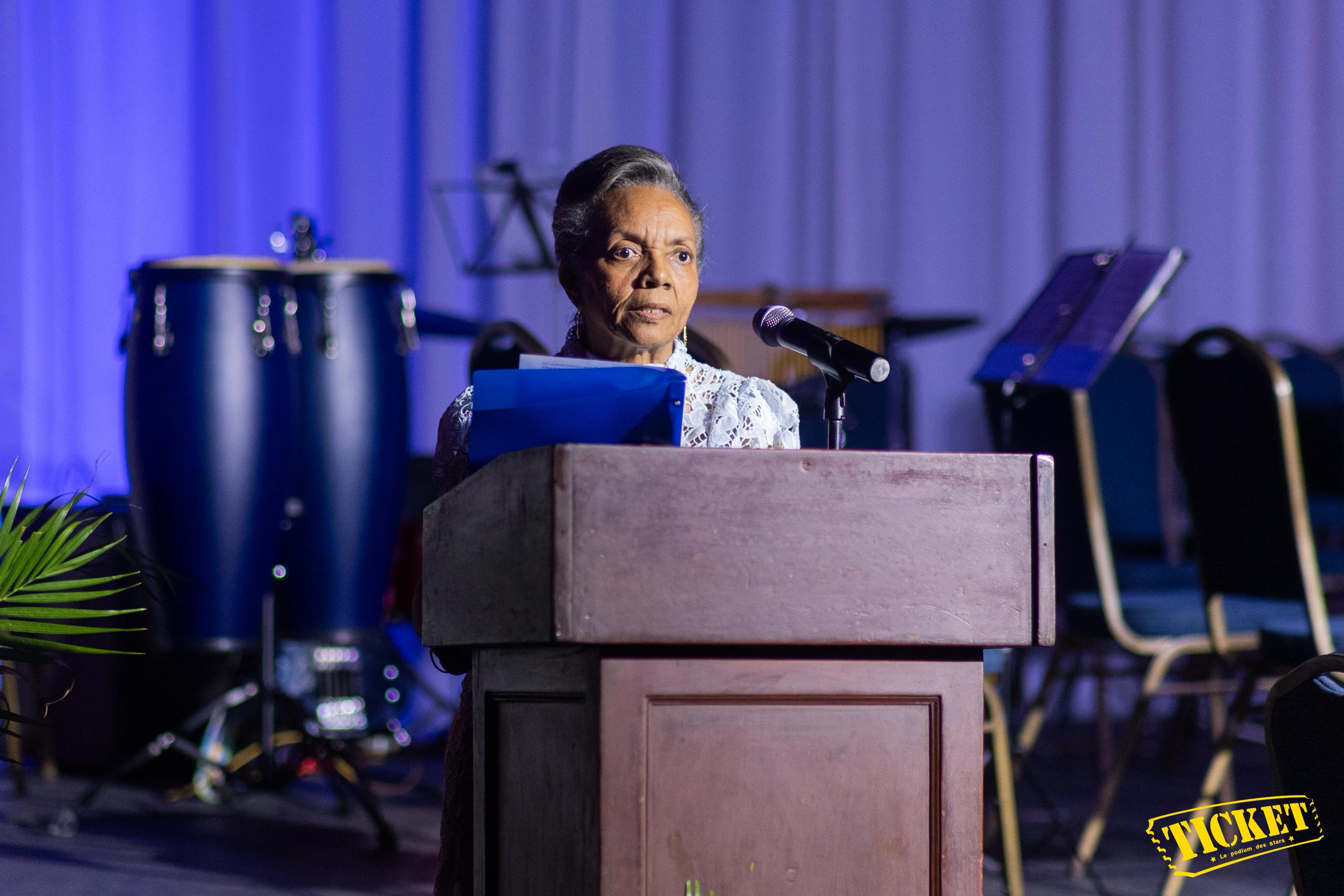L'hommage de Marilyn Vaval Étienne au directeur du Collège Catts Pressoir, Charles Guy Étienne