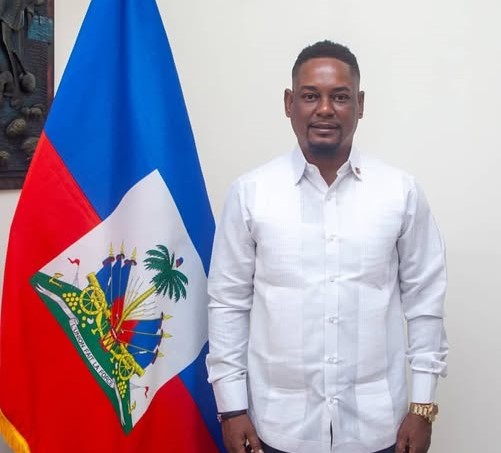 Participation du titulaire du MAST à un forum régional au Brésil