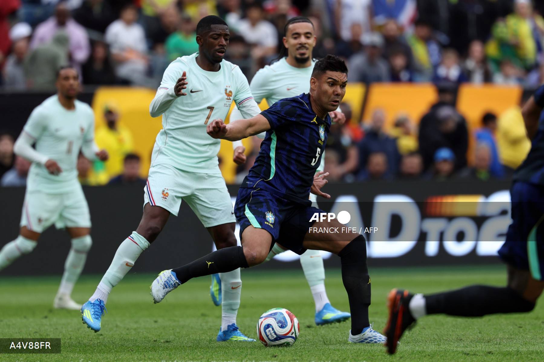 La France bat le Brésil 2-1 et prend date en vue du mondial