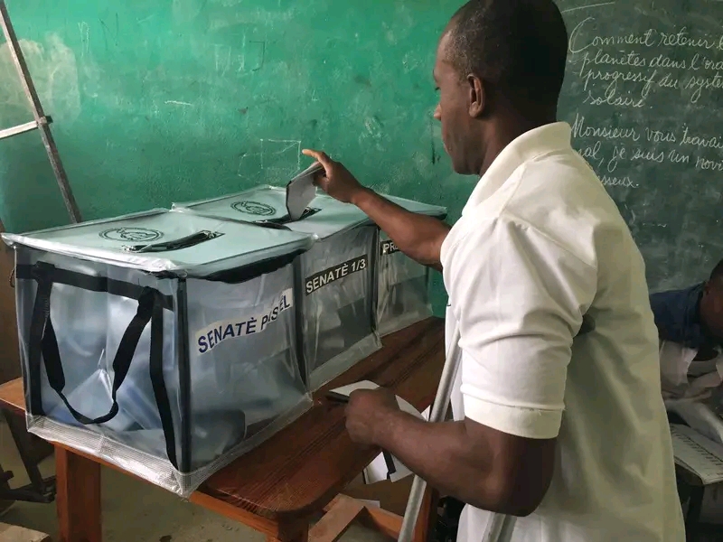 Dans les conditions présentes, les élections sont-elles une priorité ?