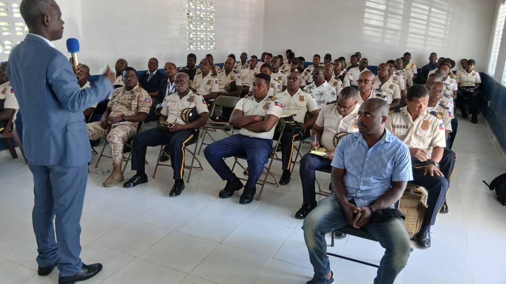 Une formation anticorruption pour des policiers dans le Nord-Est