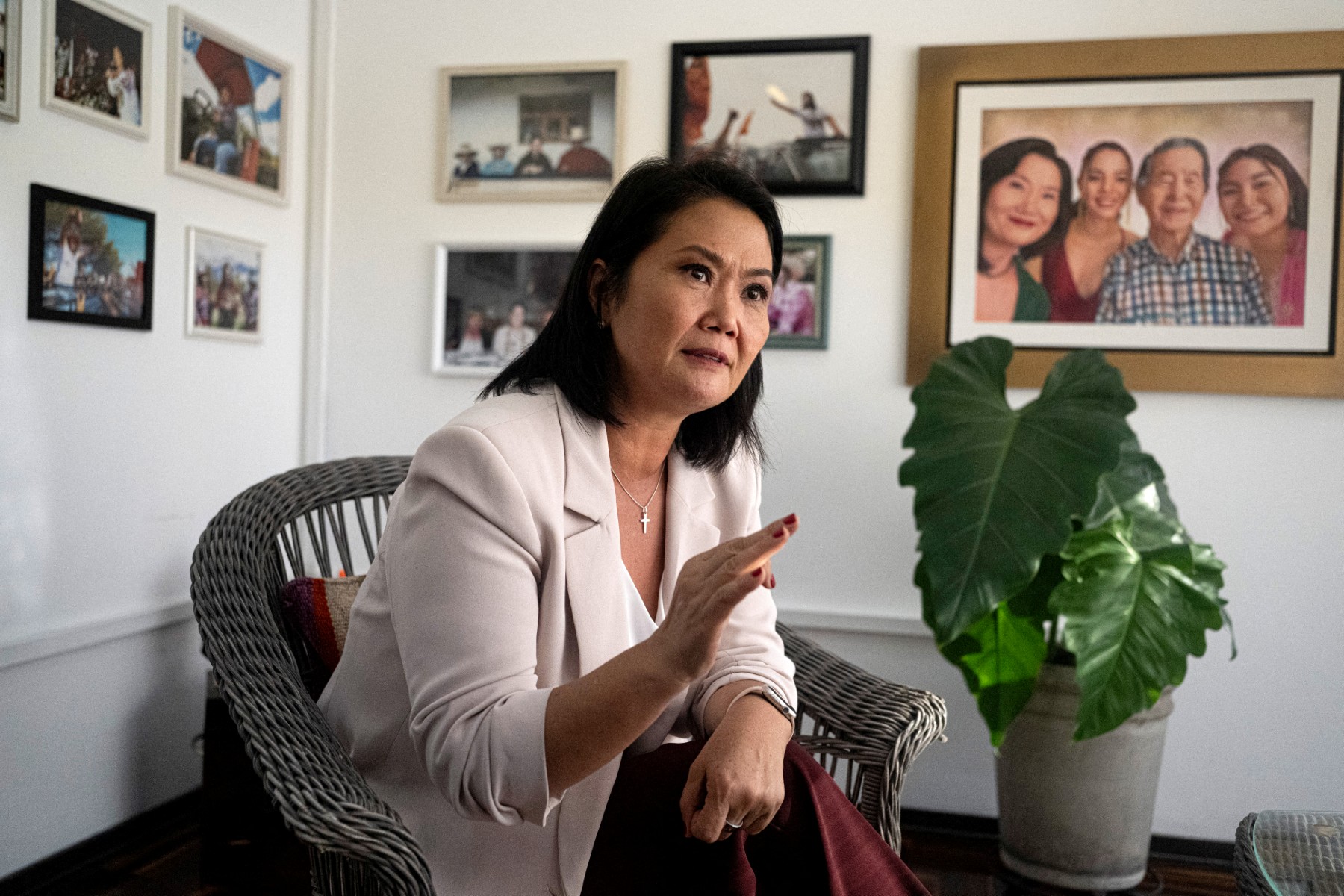 Présidentielle au Pérou : Keiko Fujimori promet expulsions de migrants et rapprochement avec Washington