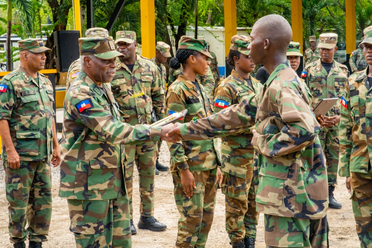 24fbb6ee-87f5-444f-9291-cbf129ef206d