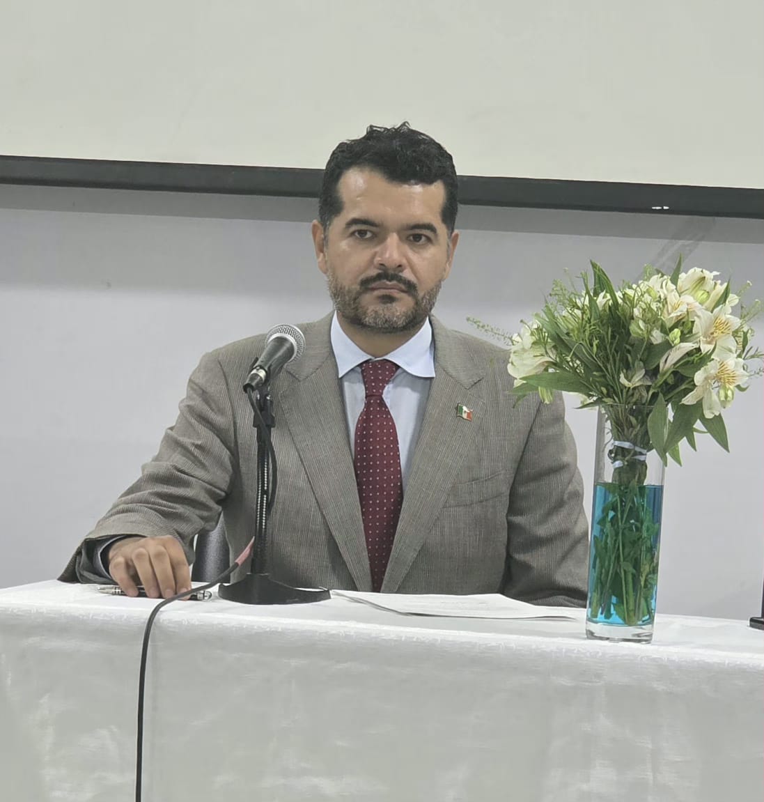 Dynamiques migratoires dans les Amériques : Jesús Cisneros plaide pour une coopération régionale renforcée à l’UEH