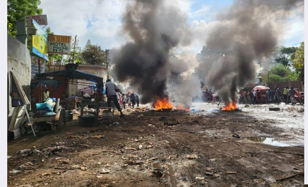 Cap-Haïtien sous tension : protestations, visite ministérielle et promesses d’intervention rapide
