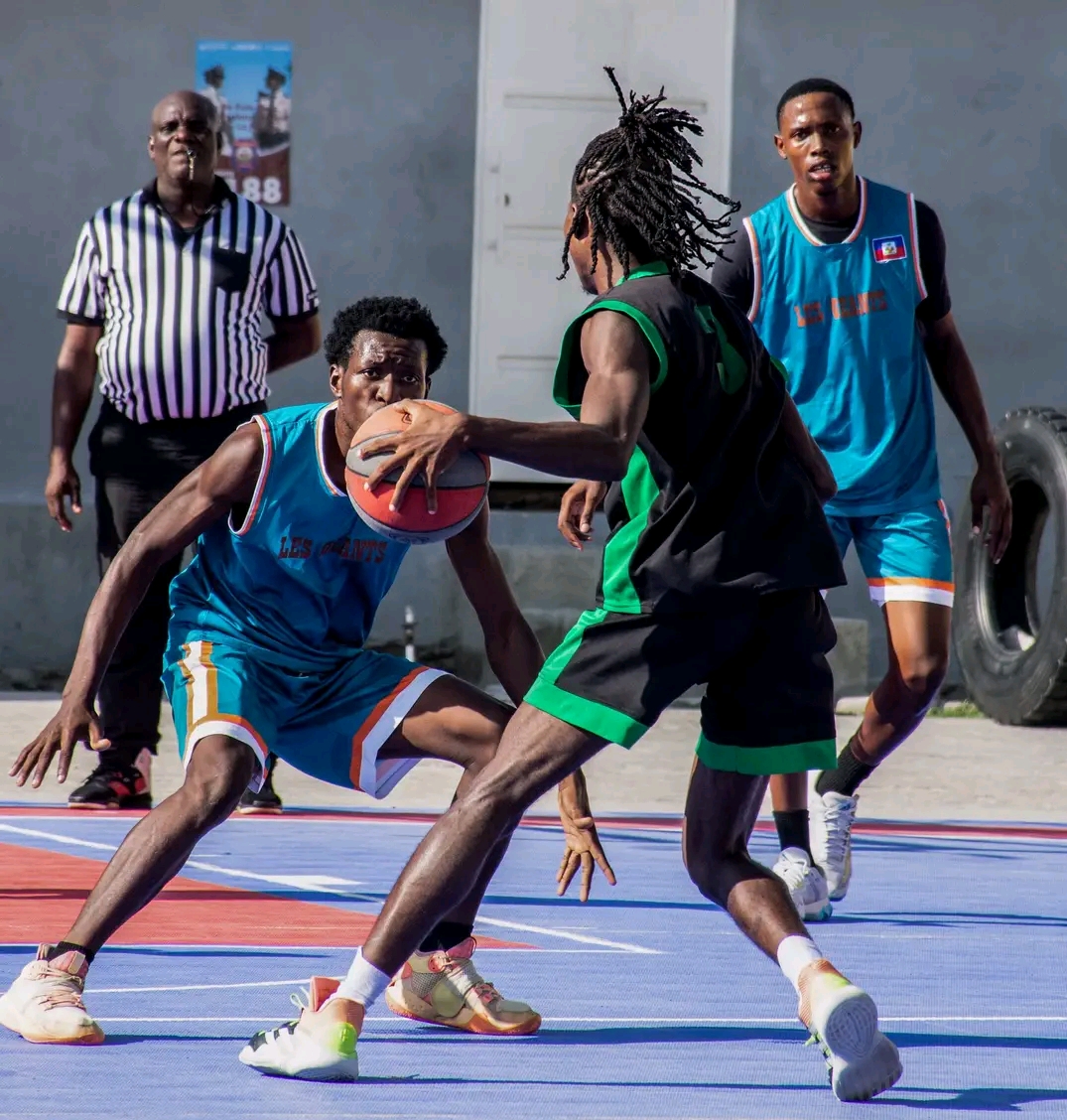 AHBB : CVU et Delmas Stars au sommet, MTT rouleau compresseur