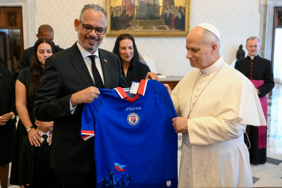 Le premier ministre Alix Didier Fils-Aimé reçu par le Pape Léon XIV au Vatican