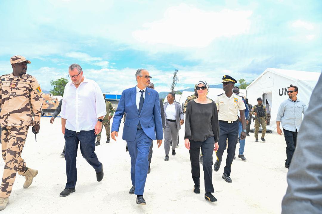 Le Premier ministre en visite à la base de la FSG
