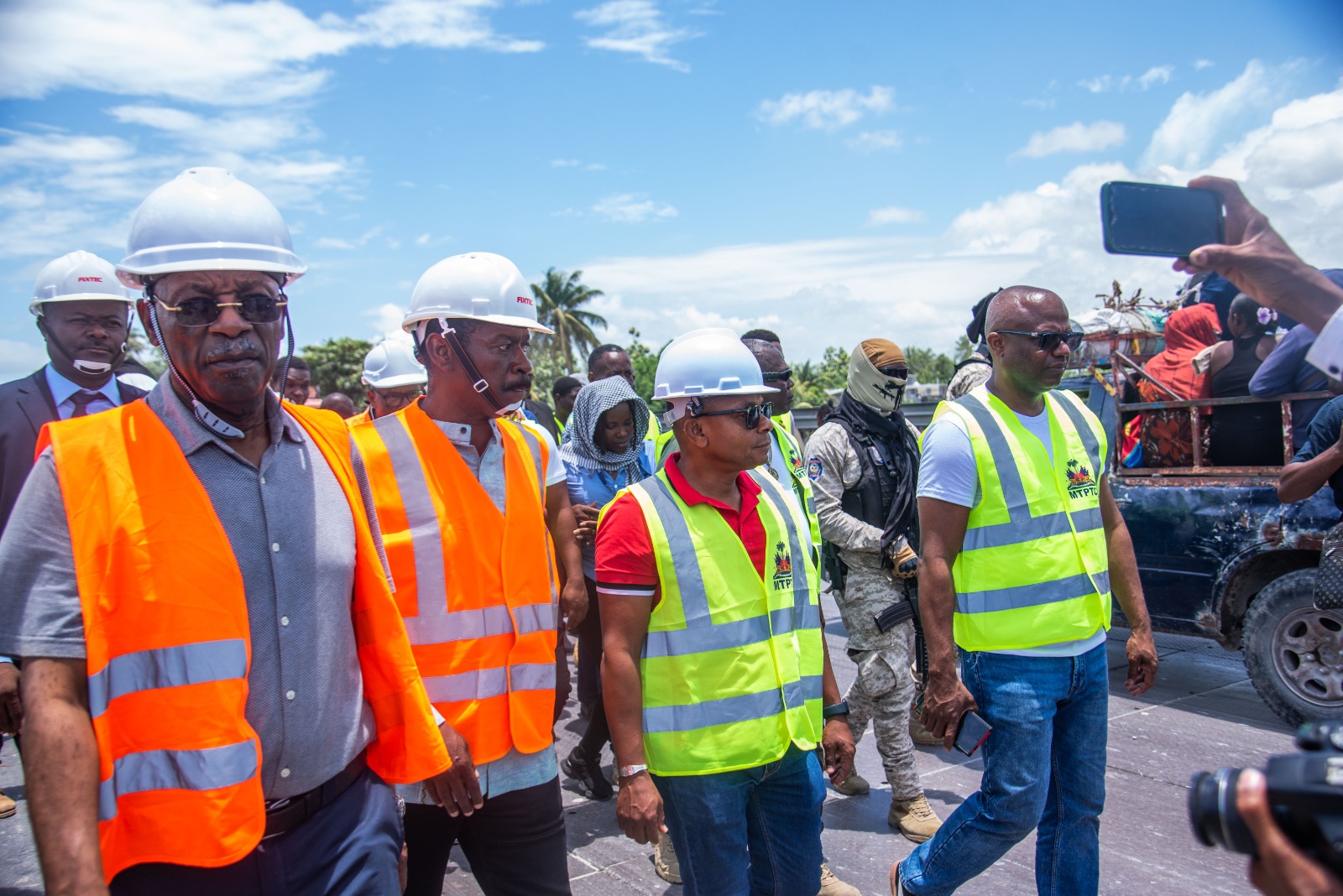 Lancement des travaux de réhabilitation de la route Cayes–Torbeck