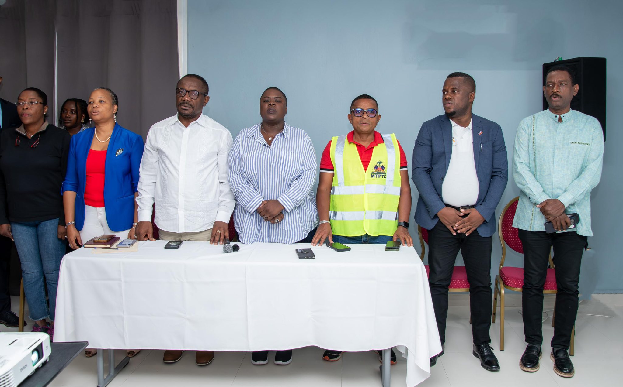 Lancement officiel des travaux de réhabilitation de la route départementale reliant les Cayes et Torbeck
