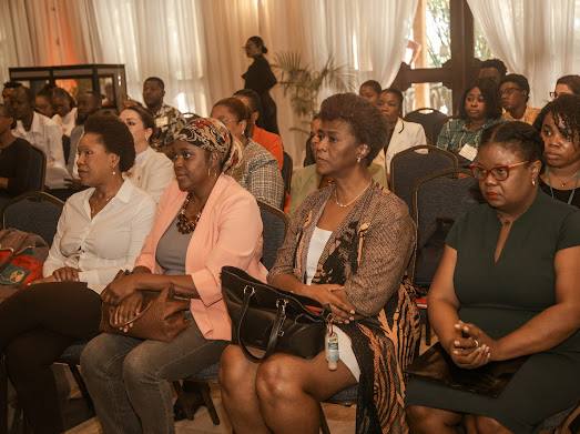 Lancement d'un atelier sur la reconstruction sociale à l'intention des femmes et jeunes