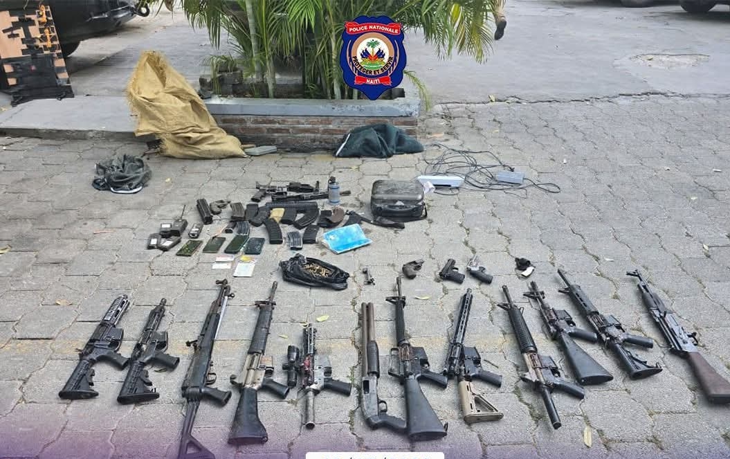 La PNH saisit des armes et munitions à Bel-Air lors d’une opération contre des gangs