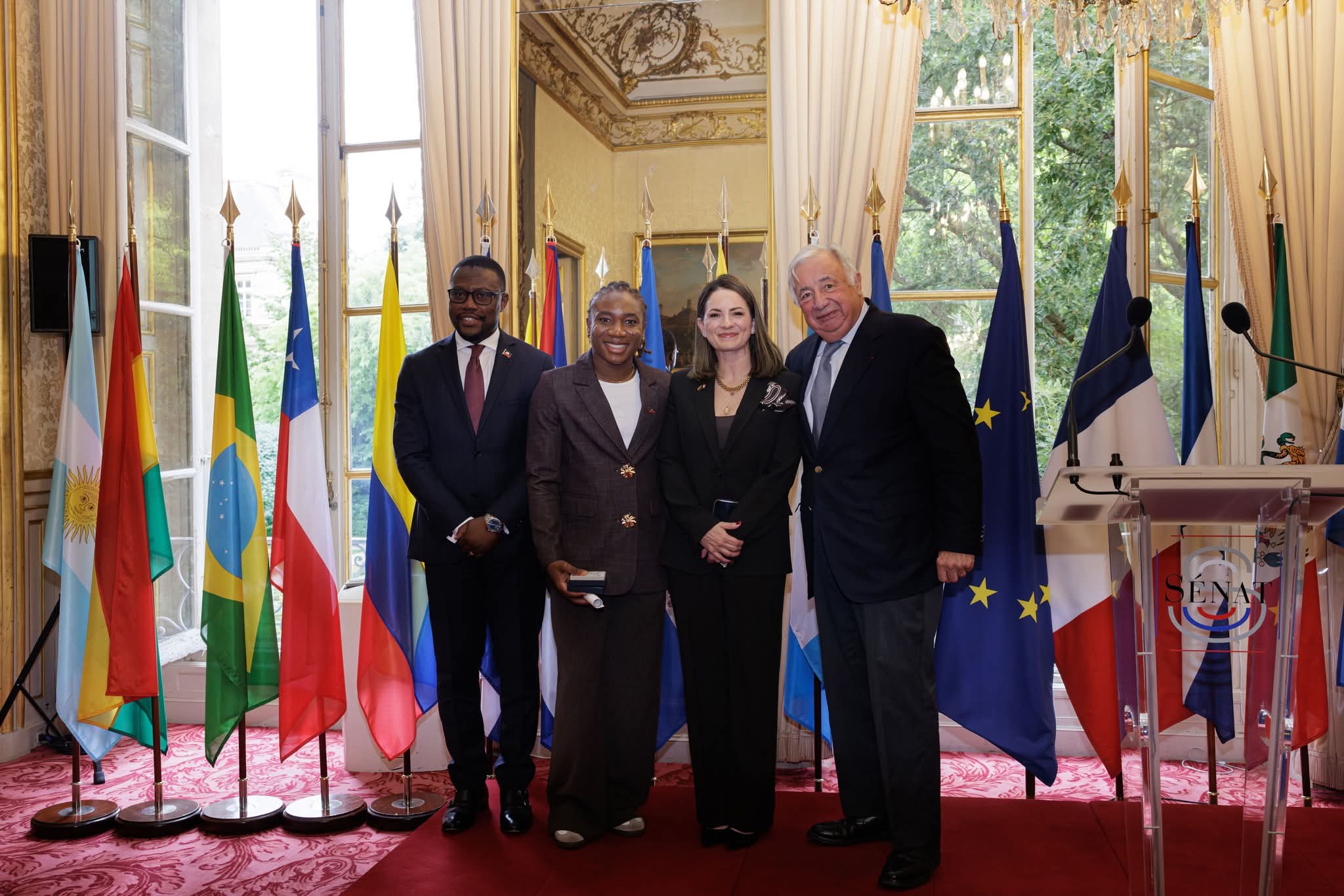 Melchie Daëlle Dumornay honorée par le Sénat français