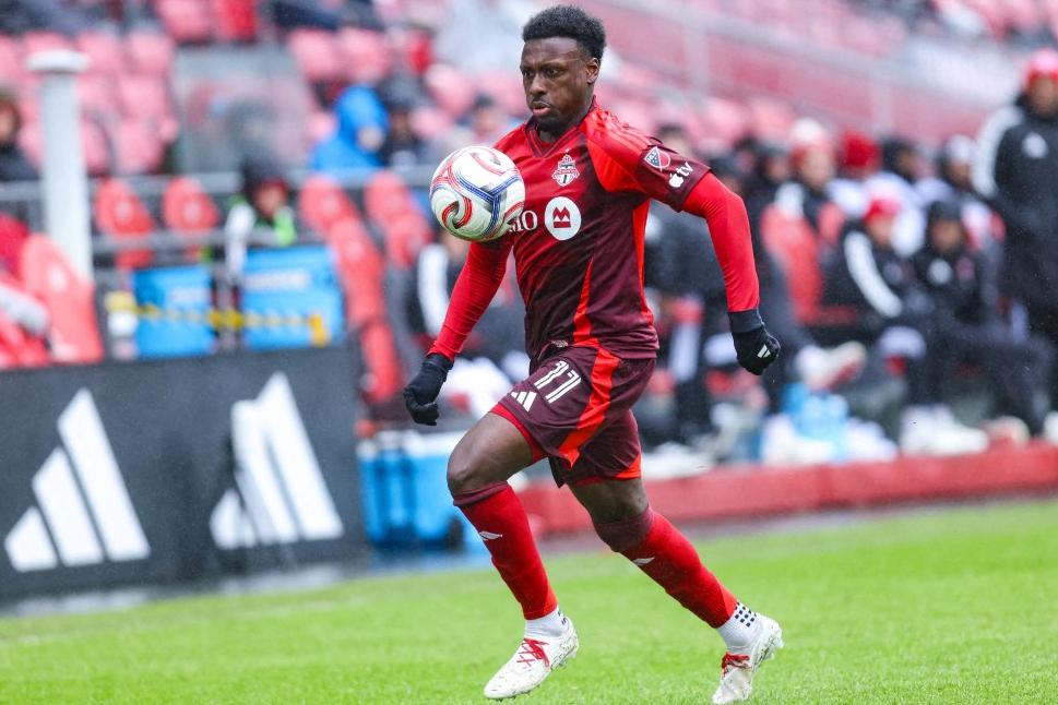 Derrick Étienne, le retour d’un Grenadier en vue du Mondial